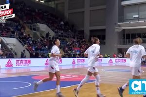 (KURIR TV) OVACIJE ZA KRALJICE U KRALJEVU Košarkašice Srbije oduševile navijače i razbile Luksemburg
