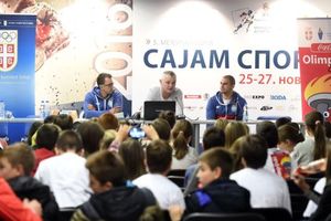 OBRADOVALI MALIŠANE: Olimpijski čas sa Tomićevićem, Zorićem i Paspaljem na Sajmu sporta