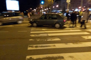 (FOTO) IZBEGAVAJTE OVAJ DEO GRADA: Sudar kod Yu biznis centra izazvao kolaps u saobraćaju!