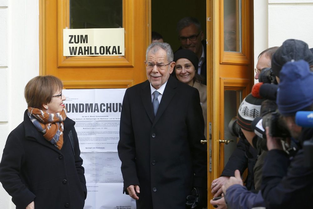 HOFER PRIZNAO PORAZ: Van Der Belen novi predsednik Austrije!