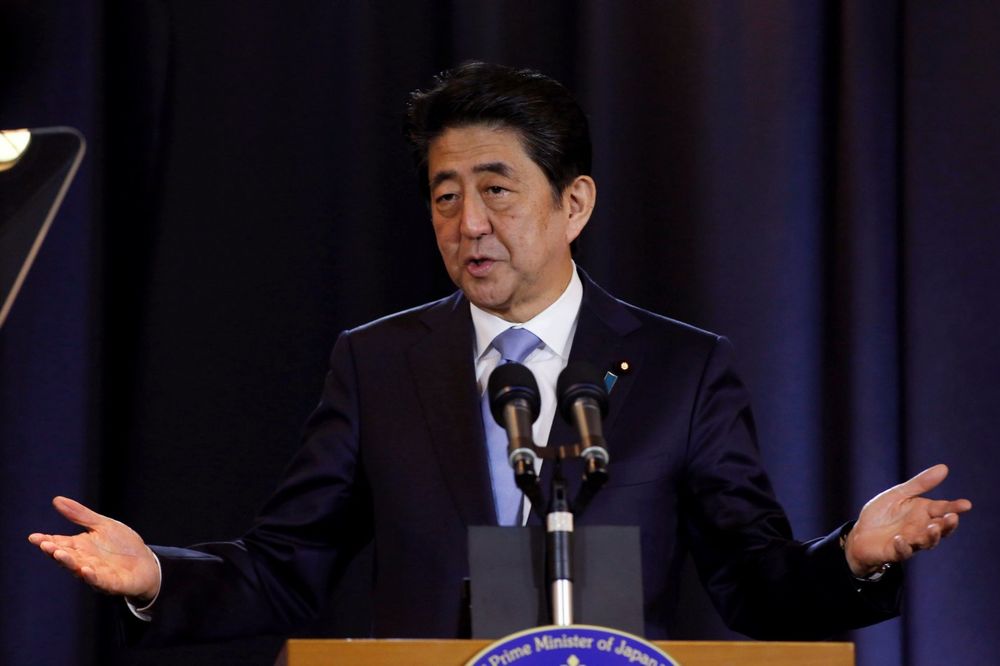 VRAĆA ISTOM MEROM: Japanski premijer posetiće Perl Harbor, ali se neće izviniti