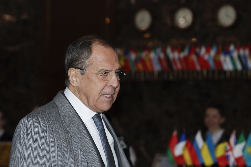 LAVROV: Crnu Goru pokušavaju da uvuku u NATO pre no što Obama ode