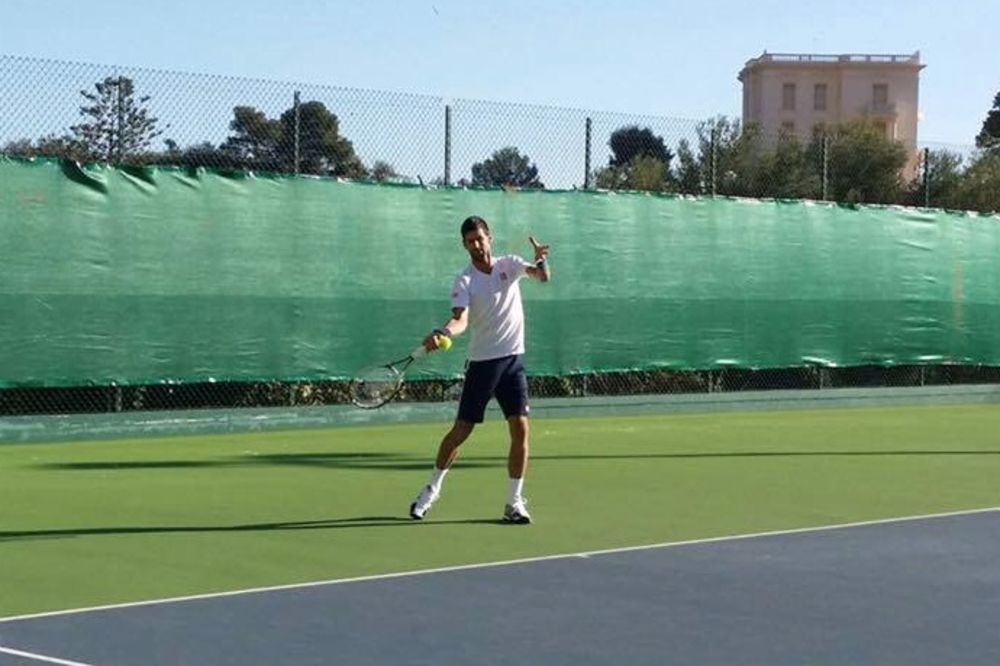 (VIDEO) RADNI DAN ZA ĐOKOVIĆA: Novak ponovo uživa u tenisu i sprema se za povratak na svetski tron