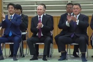 (VIDEO) RUSIJA I JAPAN ZAKOPALI RATNE SEKIRE: Putina su uspeli da izuju iz cipela!