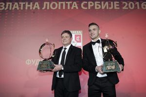 (KURIR TV) SPEKTAKL FSS nagradio najbolje: Dragan Stojković trener godine, Dušan Tadić igrač godine