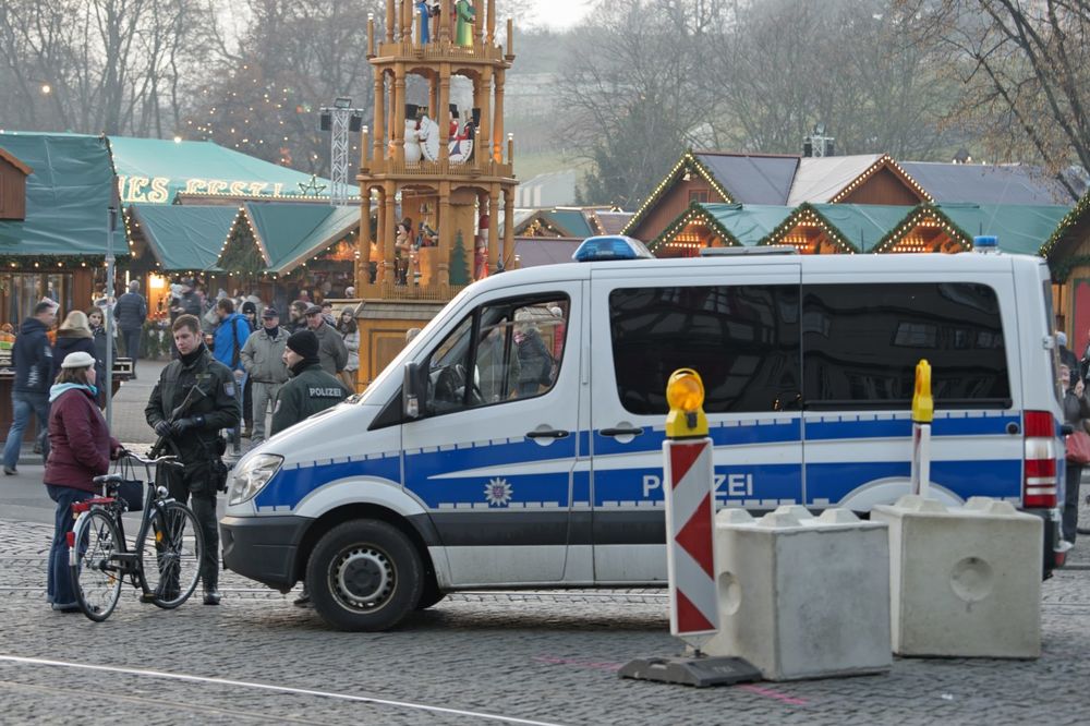 POLICIJA UPALA U BERLINSKU DŽAMIJU: Tražili Tunišanina u omiljenom sastajalištu radikalnih islamista