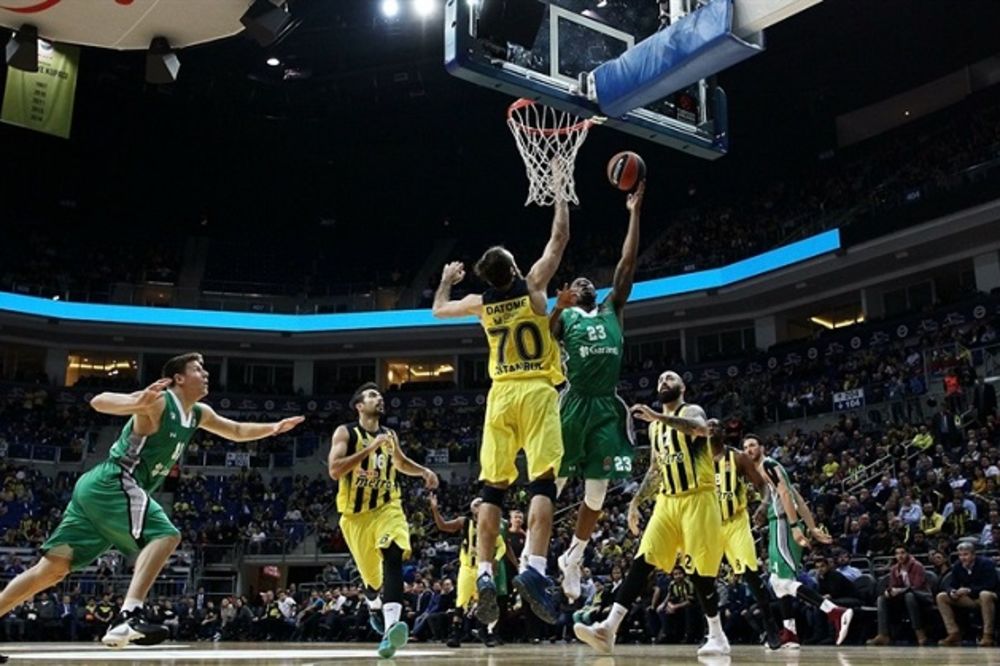 BLOG UŽIVO, VIDEO: Darušafaka slavila protiv Fenerbahčea