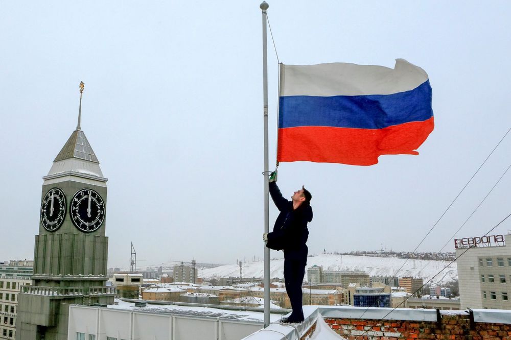 (VIDEO) CELA ZEMLJA ZAVIJENA U CRNO ZBOG PADA AVIONA: U Rusiji danas Dan žalosti