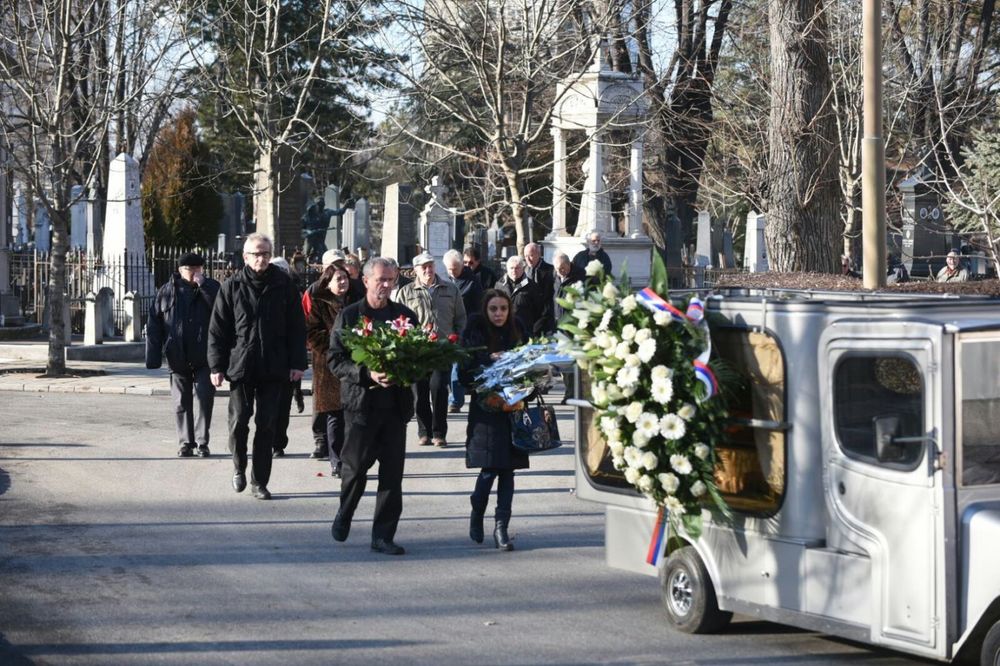 SAHRANJENA SRPSKA STJUARDESA VESNA Na večni počinak je ispratili brat i prijatelji, od poznatih niko