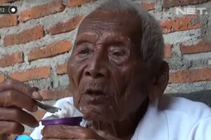 (VIDEO) INDONEŽANIN PROSLAVIO 146. ROĐENDAN: Jedina želja mu je da UMRE!