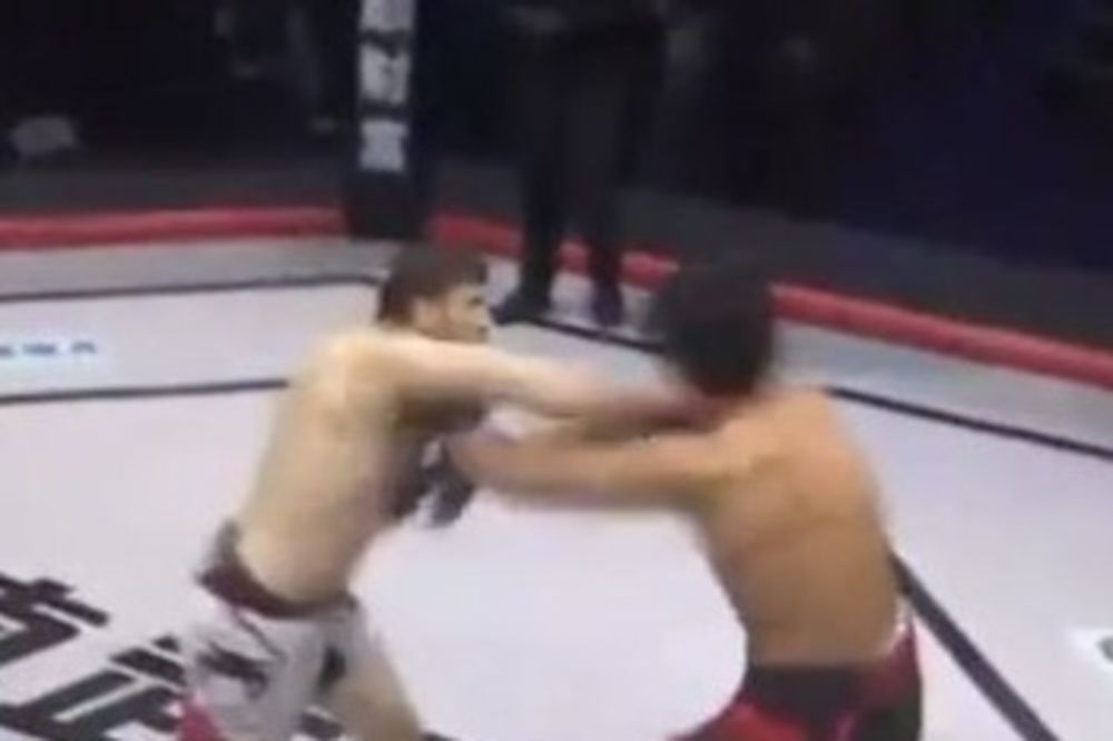 (VIDEO) NESPORTSKI POTEZ GODINE: Umesto pozdrava MMA borac nokautirao rivala već u 3. sekundi