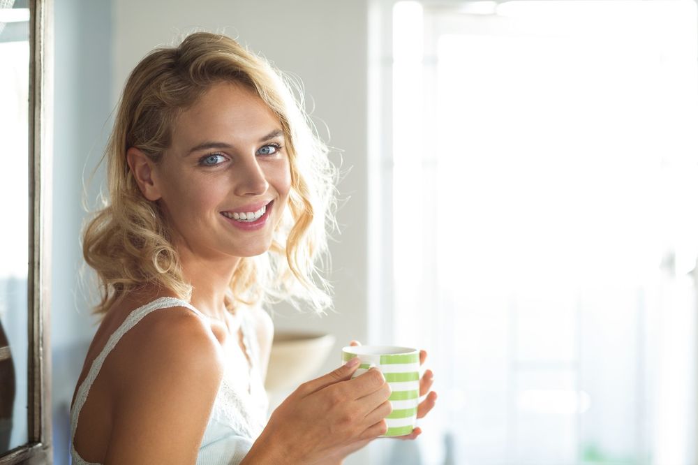 ZA POČETAK DANA: Ovaj čaj će ujutru OČISTITI vaše telo i stimulisati vas BOLJE OD KAFE