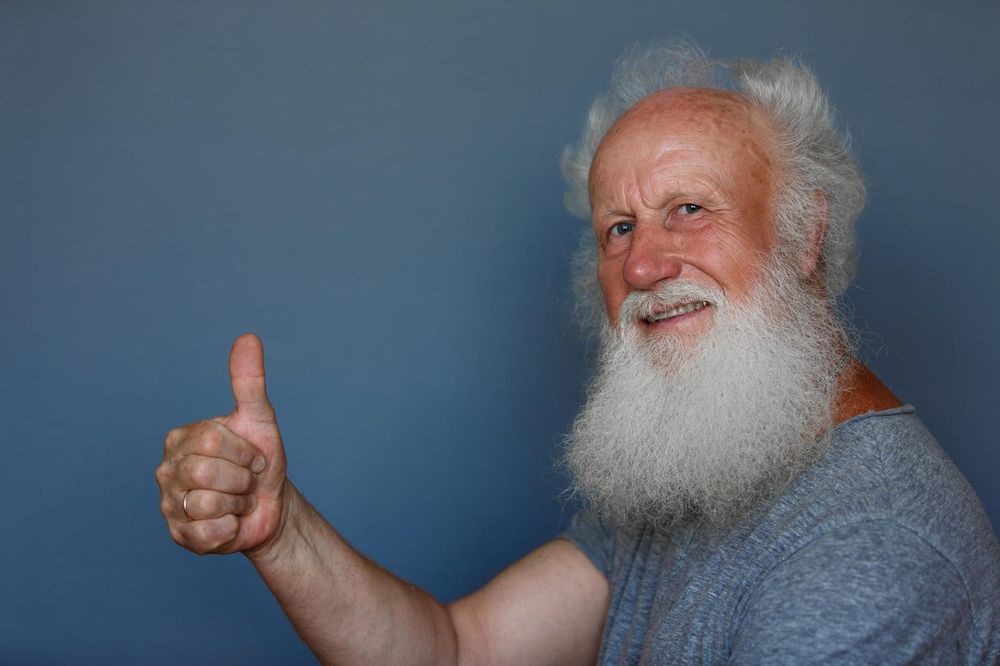 OVAKO NEŠTO DO SADA NISTE ČULI: Ludi saveti 96-godišnjaka o tome kako treba živeti!