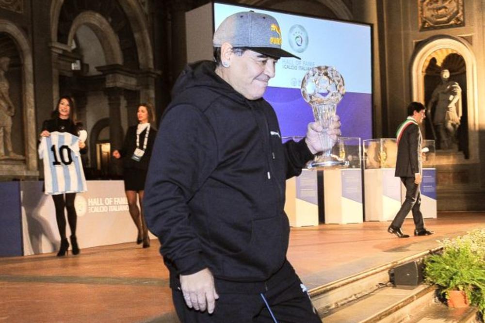 (VIDEO) PRIZNANJE ZA ARGENTINCA: Maradona postaje počasni građanin Napulja