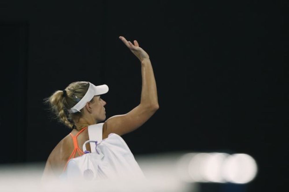 SUMRAK FAVORITA U MELBURNU: Anonimna Amerikanka eliminisala prvu teniserku sveta!