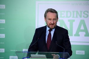 IZETBEGOVIĆ NE ŽALI PARA DA TUŽI SRBIJU: Sam angažovao advokata da analizira presudu protiv Srbije!