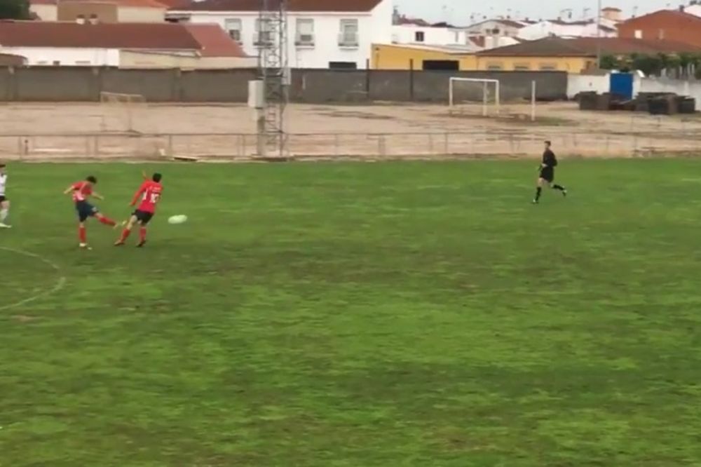 (VIDEO) NI MESI NI RONALDO: Gol sezone postigao je četvrtoligaški igrač u Španiji! Pogledajte