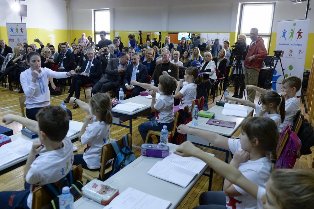 SVAKI 4. ĐAK NAM JE BUCA: Svakog dana 15 minuta vežbi za mlađe osnovce u školama širom Srbije