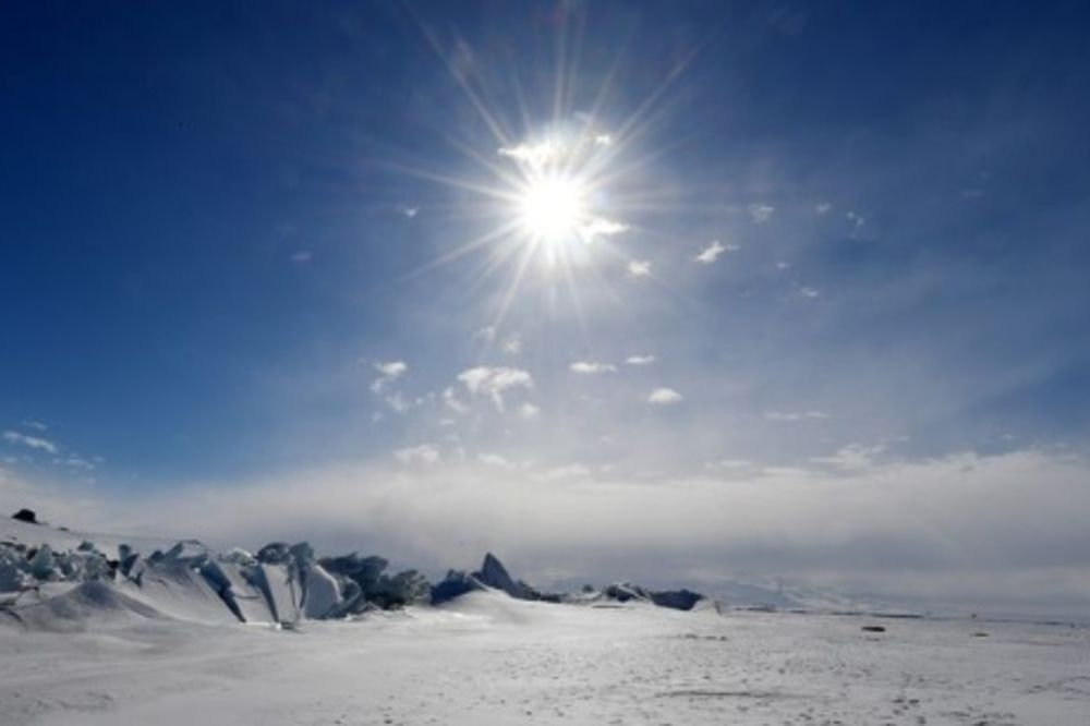 (VIDEO) PRETI NAM POTOP: Sunce prži na Antarktiku, temperature i do 20 stepeni!