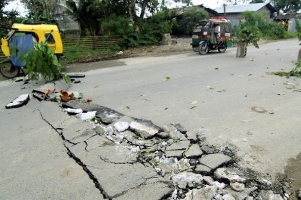 ZEMLJOTRES NA FILIPINIMA: U snažnom potresu jedna osoba poginula, na desetine povređenih!