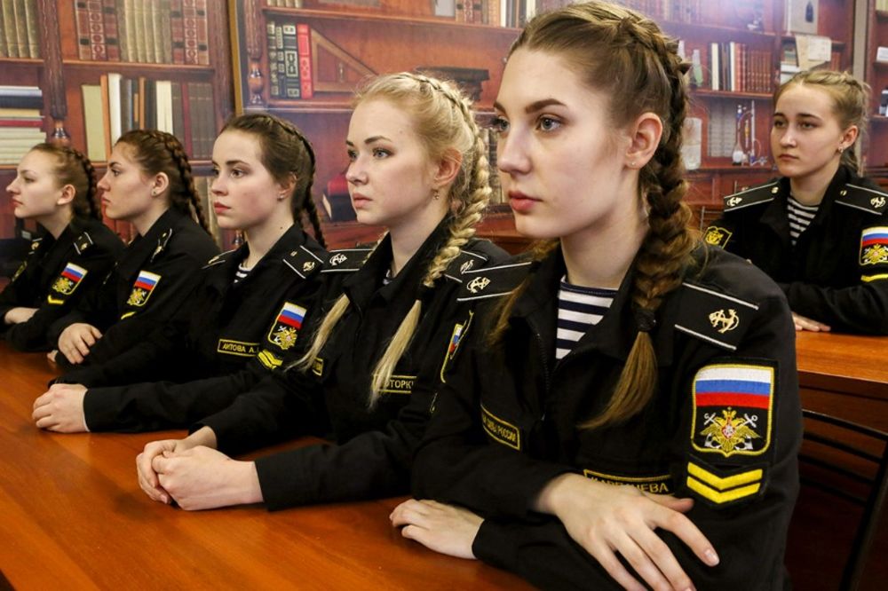 (VIDEO) OVO SU PUTINOVE SIRENE: One su prošle paklenu obuku da bi ušle u Rusku mornaricu!