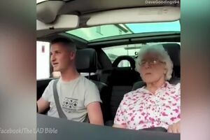 (VIDEO) RASPLAKALI BAKU, A I VAS ĆE: Unuci baki priredili dirljivu rođendansku čestitku
