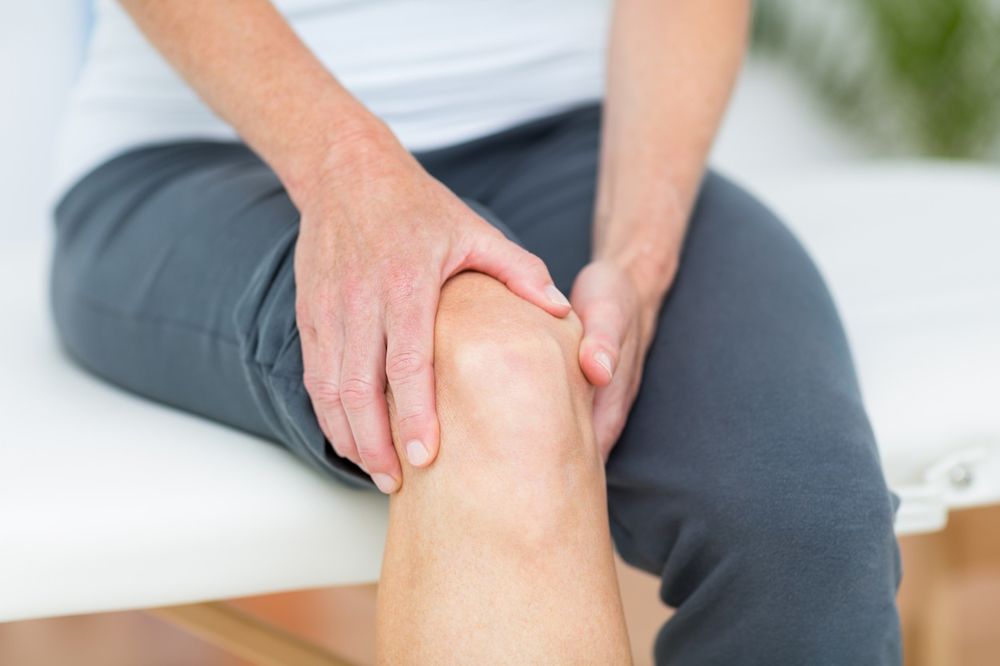 PRIRODNI RECEPT KOJI JE UĆUTKAO DOKTORE: Izlečite bolna kolena i regenerišite kosti i zglobove odmah!