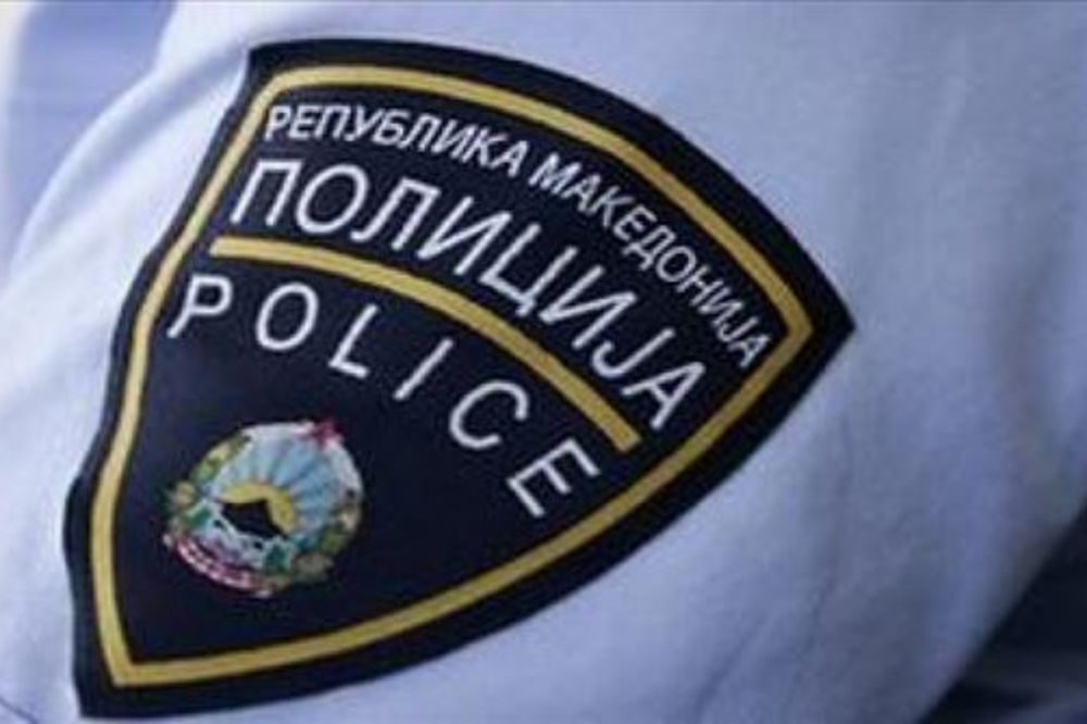 ZBOG AKUMULATORA NAPALI POLICAJCA NOŽEM: Otac i sin uhapšeni u Prilepu
