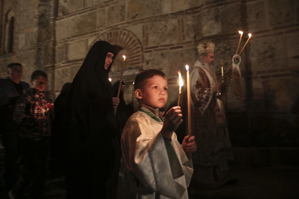 NAPETO NA PRAZNIK: Srbi na Kosovu proslavljaju Vaskrs uz pojačane mere bezbednosti