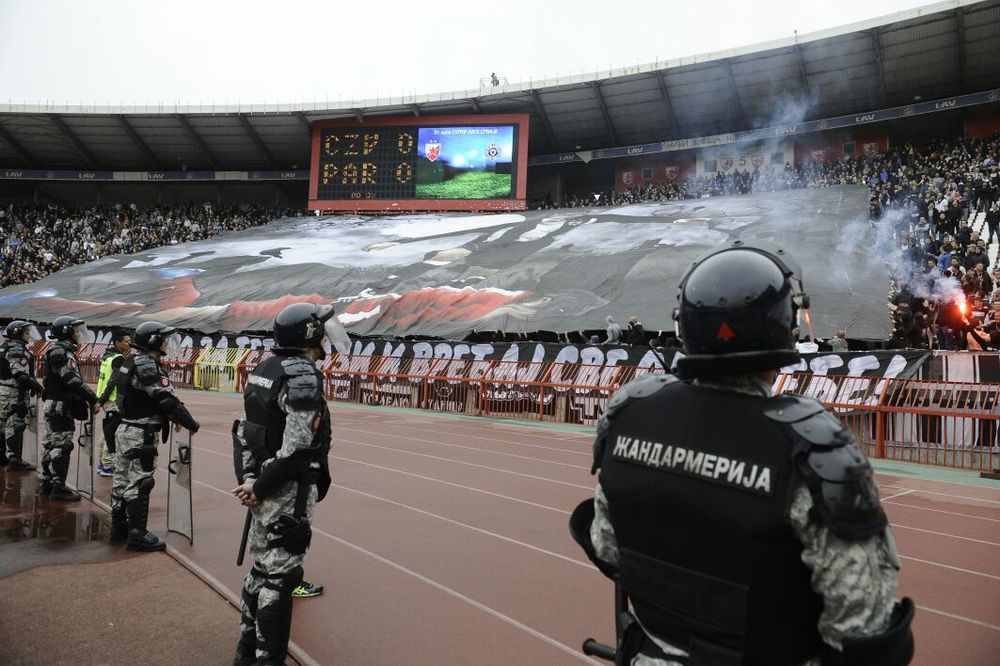 (VIDEO) BRUKA! Delije i Grobari udarili šamar Zvezdi i Partizanu