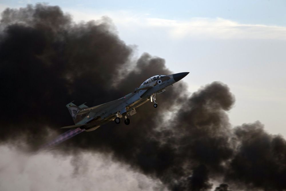 IZRAEL NAPAO SIRIJU: Poslali avione na sirijsku vojsku dok su se tukli sa teroristima