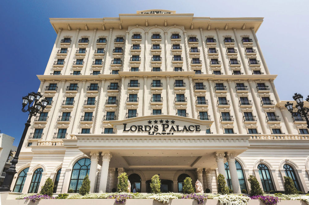Letujte u hotelu Lord’s Palace i iskoristite popuste za rane uplate