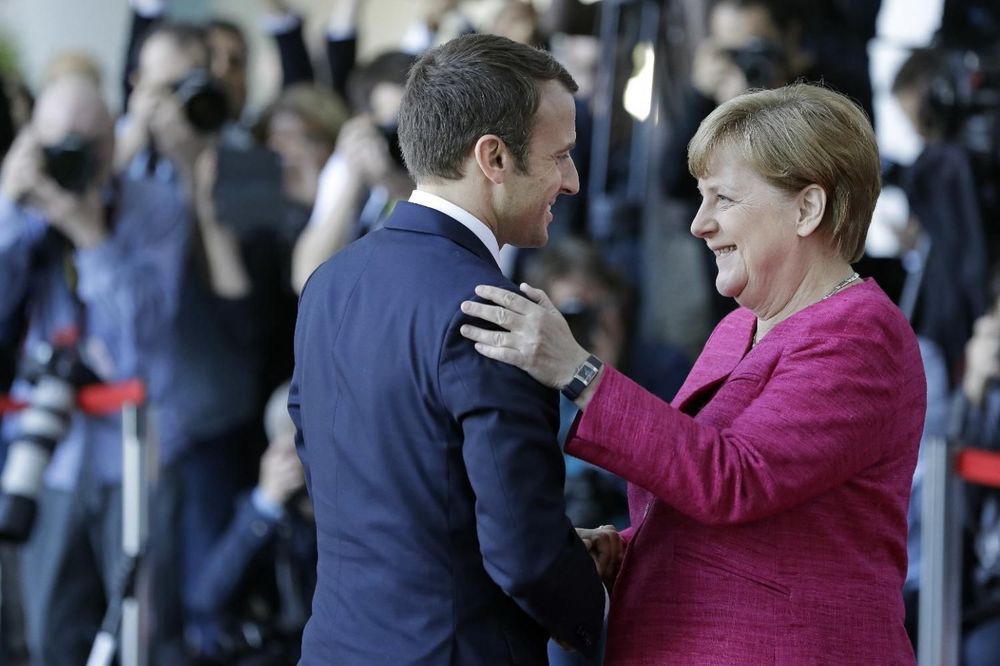 NASTAJE NOVA EVROPSKA UNIJA? Merkelova i Makron dogovorili izmene ugovora EU
