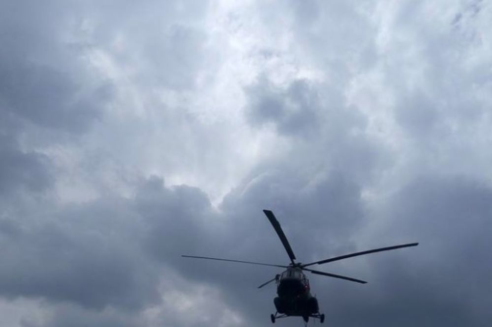 NOĆNA VEŽBA VOJSKE SRBIJE: Helikopteri sleću i poleću sa heliodroma VMA