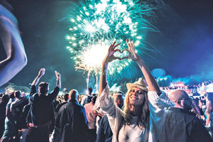 ŽURKA FETBOJ SLIMA ZA KRAJ: Spektakularni vatromet na zatvaranju festivala Sea Star!