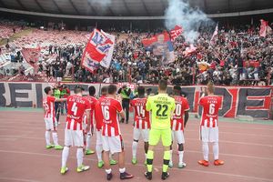 CRVENO-BELI U NOVIM DRESOVIMA: Zvezda kao PAOK i splitski Hajduk