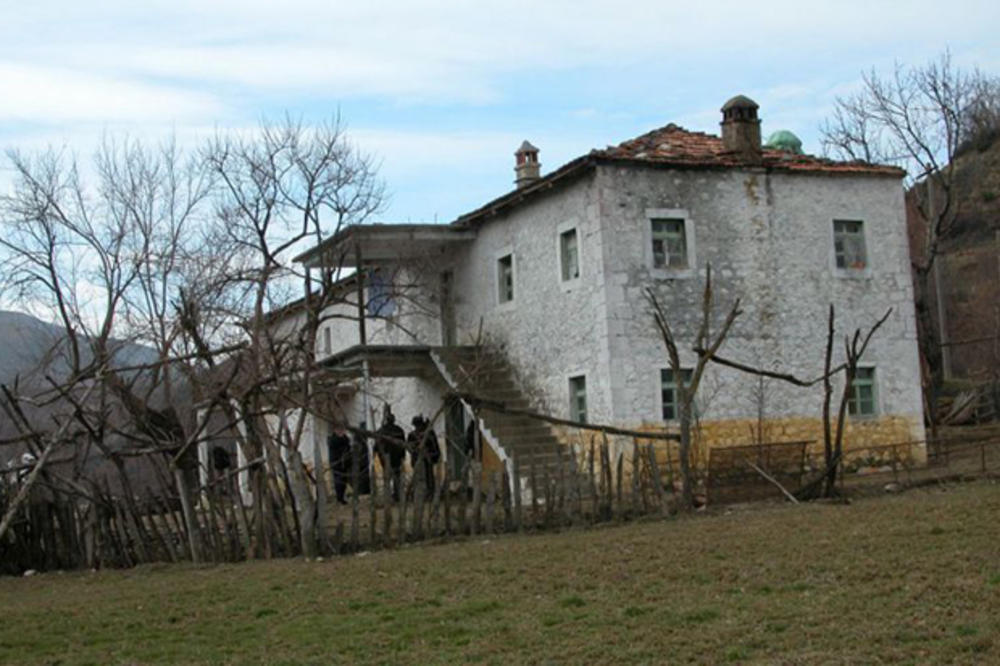 HAŠKI FORENZIČARI AMNESTIRALI KOSOVSKE UBICE: Evo kako su uništeni dokazi o "žutoj kući"!