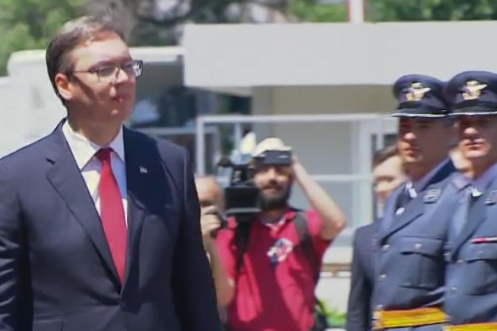 SRPSKI POKRET DVERI: Vučićeva vlast klizi u otvorenu diktaturu