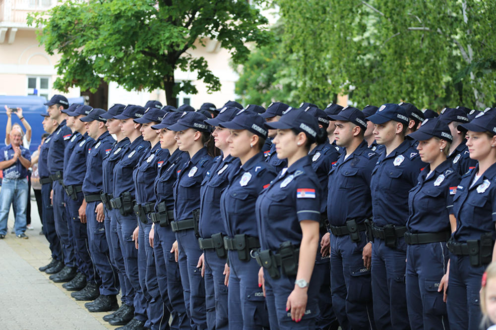 KO KAŽE DA SAMO TRENIRAJU STROGOĆU: Kikinda dobila 65 novih policajaca