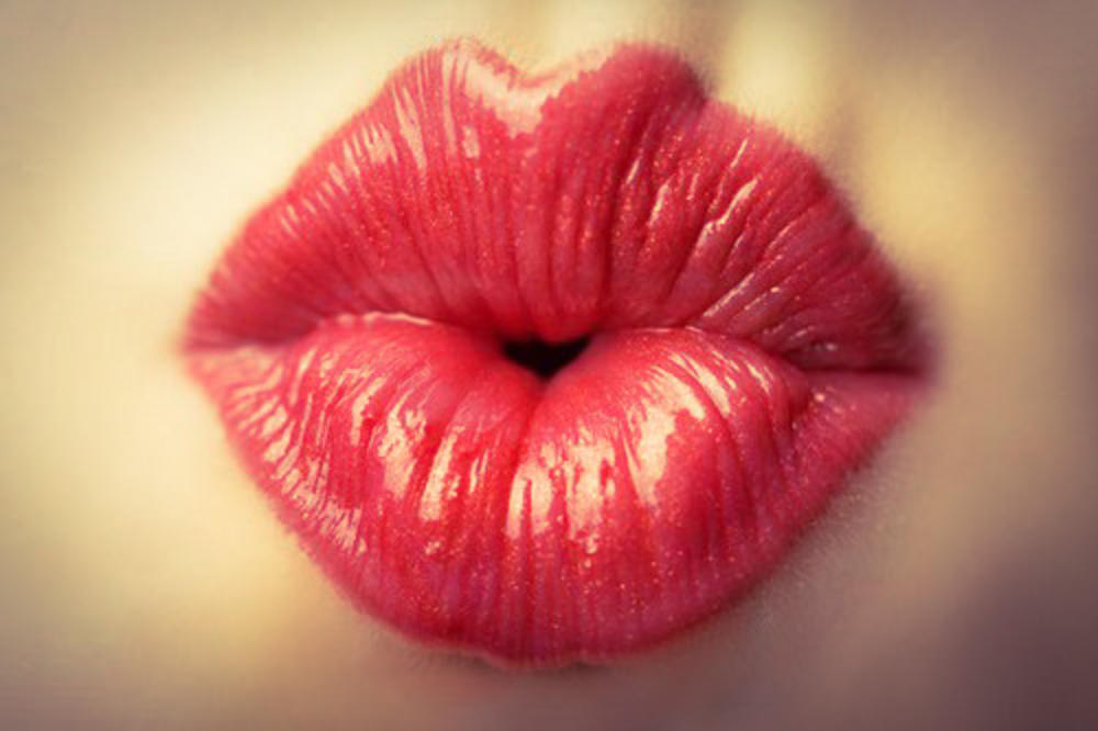 (FOTO) MUŠKARCI SU PRESUDILI: Najprivlačnije ženske usne izgledaju ovako!