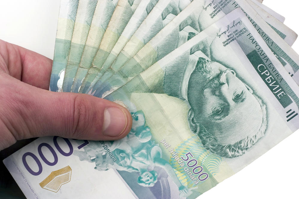 RADOST ZA PENZIONERE: Vlada donela odluku da se najstarijima isplati pomoć od 5 000 dinara