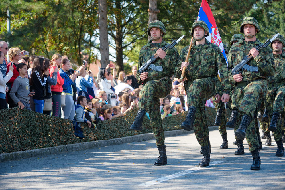 POSLE PISANJA KURIRA: Biće povećanja plata u Vojsci Srbije