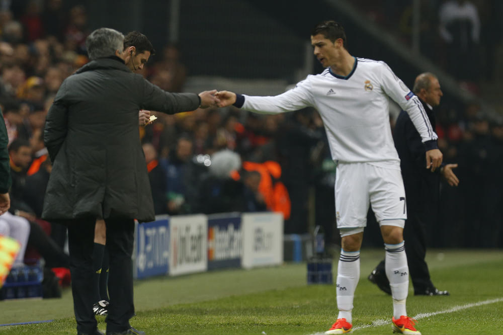 ŠPANCI NE PRAŠTAJU POREZ: Murinjo i Ronaldo zajedno na klupi!