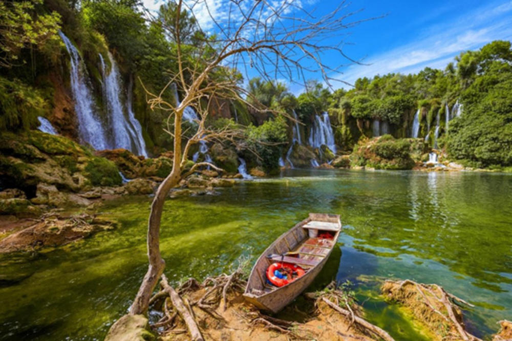 Raj na par kilometara od Srbije: 7 neverovatnih mesta za odmor u komšiluku! (FOTO)