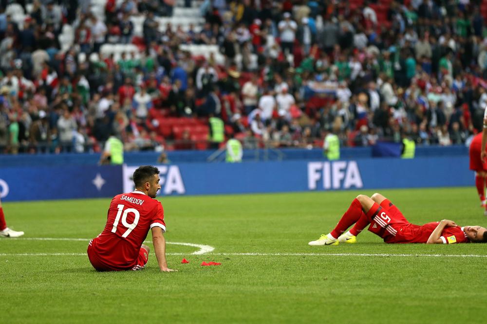 TUGA U RUSIJI: Meksikanci izbacili Zbornaju, Ronaldo pokazao Portugalcima put do polufinala