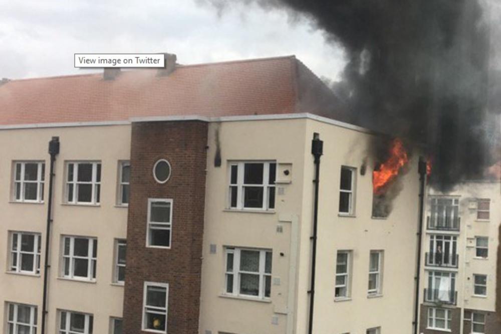 (VIDEO) NOVI SOLITER SMRTI U LONDONU: Desetine vatrogasaca pokušava da obuzda vatrenu stihiju