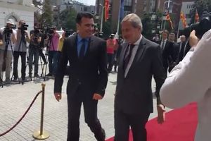 (VIDEO) SASTANAK U SKOPLJU: Han i Zaev razgovaraju o evro-atlantskoj integraciji Makedonije