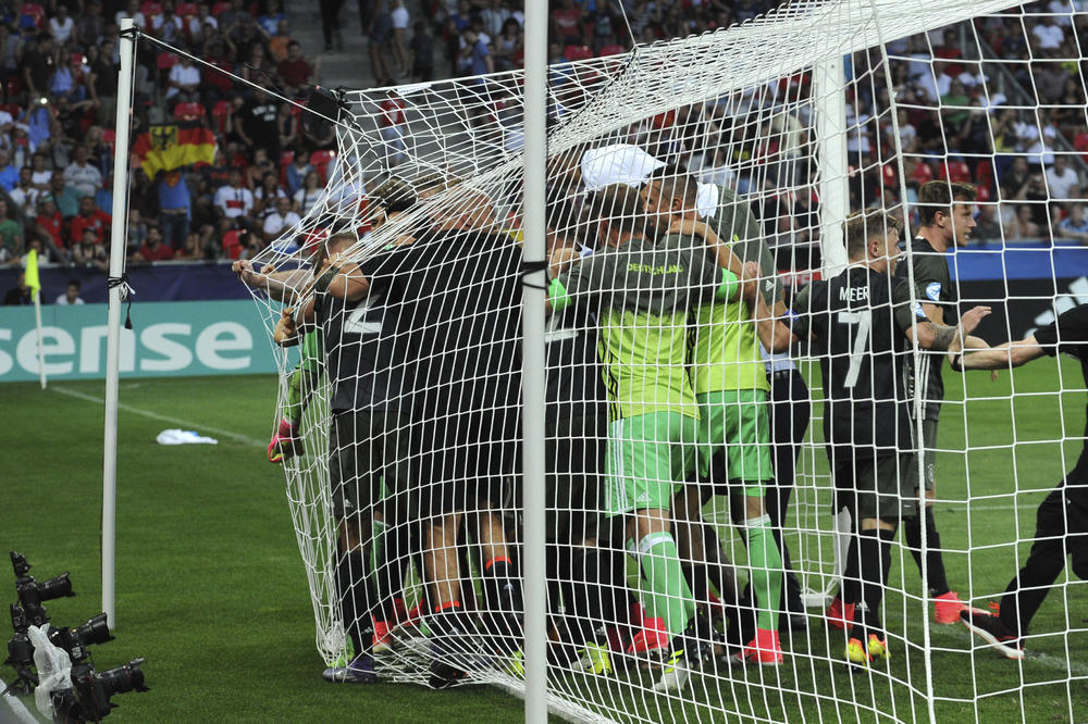 (VIDEO) DRAMA U POLJSKOJ: Nemačka posle penala pobedila Englesku za finale EP