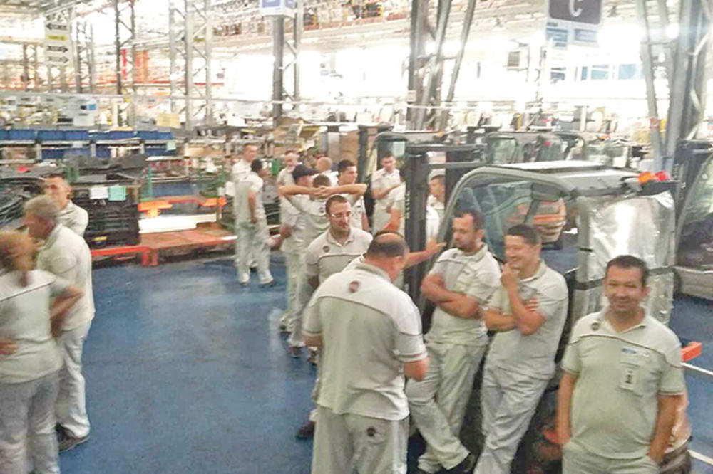 ŠTRAJK: Radnici Fijata traže 0,5 odsto profita!