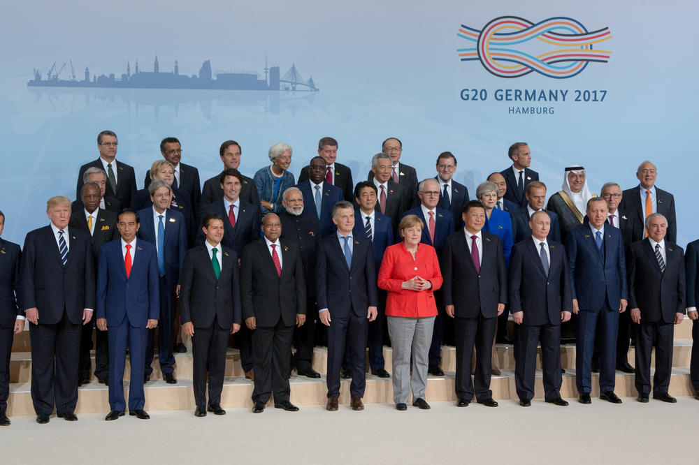 (FOTO,VIDEO) SMEŠNO LICE G20: Ovo su najurnebesniji prizori sa samita u Hamburgu
